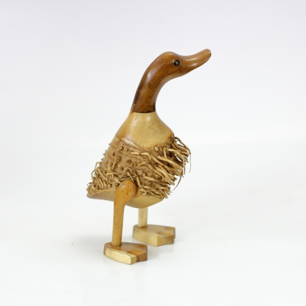 Vyřezávaná dřevěná soška z palmového dřeva