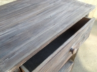 Vysoká otevřená komoda s šuplíky 45x35x105cm