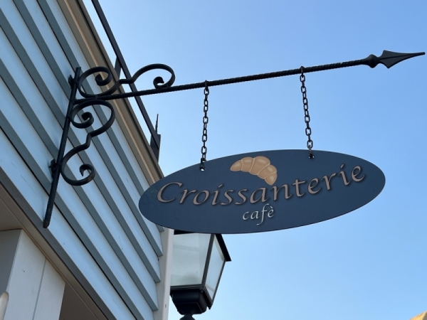 Vývěsní štít litina vlajka 32x26cm