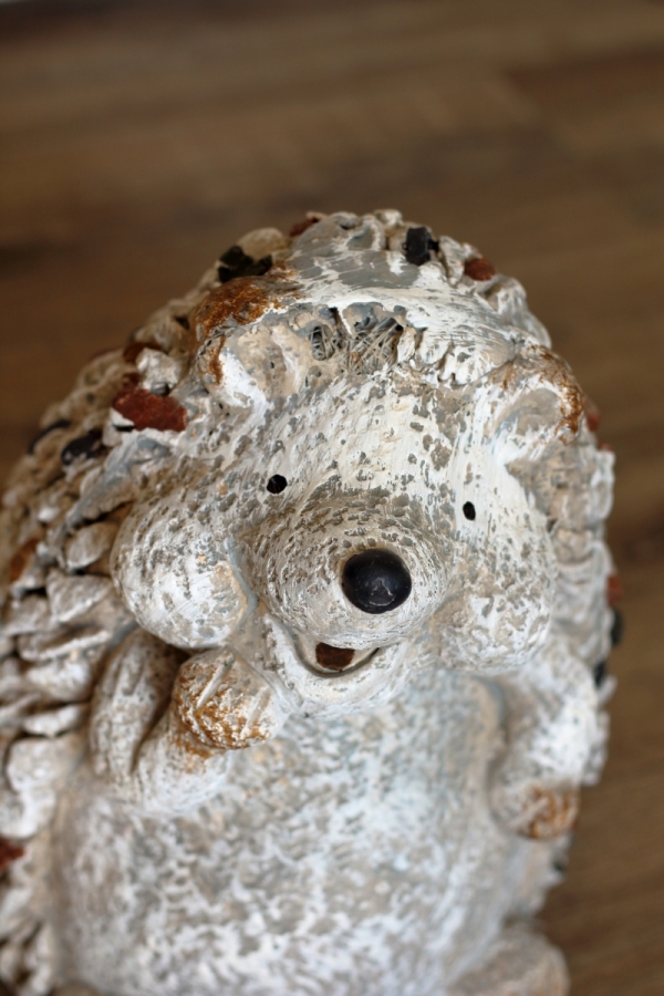 Zahradní dekorace ježek - vyřazeno z důvodu nedokonalého obočí