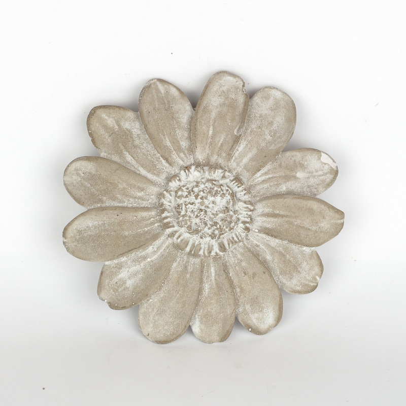 Zahradní dekorace kytka beton 15x3x15cm