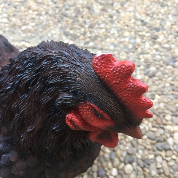 Zahradní dekorace slepice na plot červená - vyřazeno