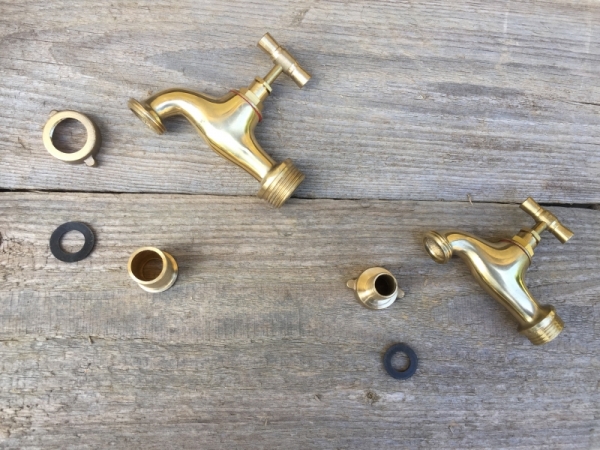 Zahradní kohoutek na vodu 1/2