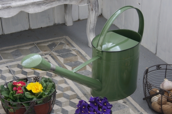 Zahradní konev zelená -NEPATRNÉ poškození