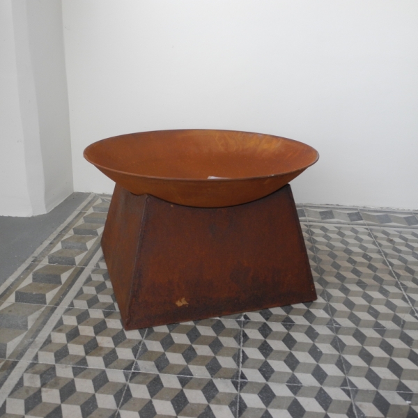 Zahradní kovové ohniště 57x33x57