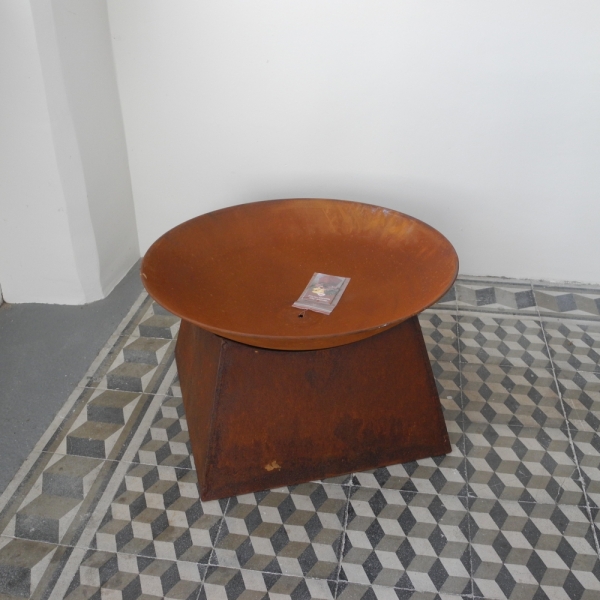 Zahradní kovové ohniště 57x33x57