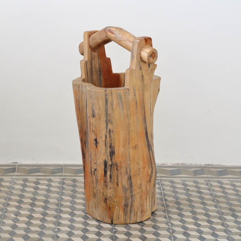 Zahradní květináč dřevěné vědro 70cm