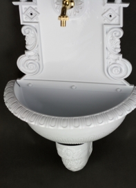 Zahradní nástěnné umyvadlo krémové 75x44cm