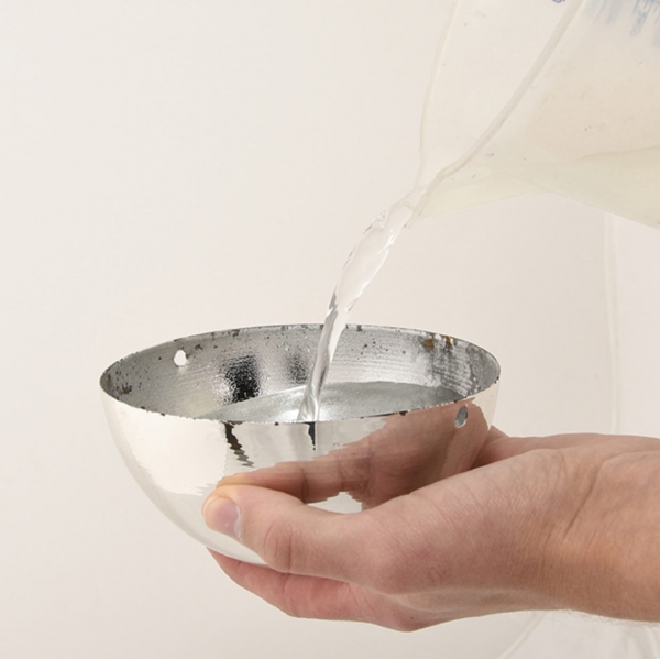 Zahradní pítka pro ptáky na tyči 