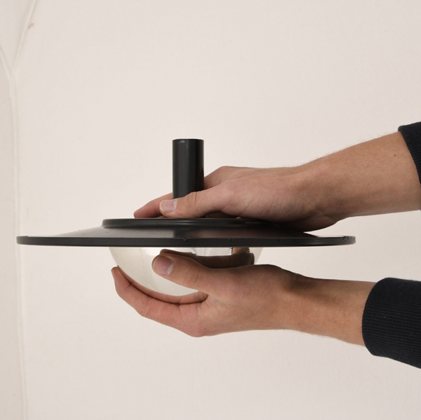 Zahradní pítka pro ptáky na tyči 