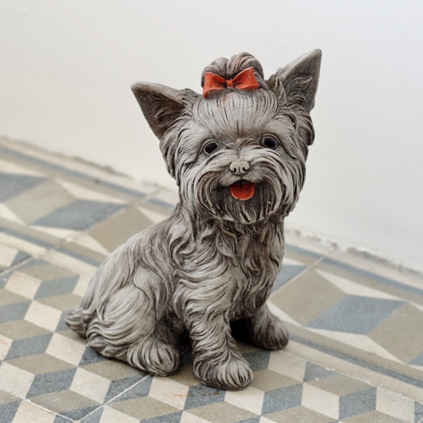 Zahradní socha jorkšír 16x13x26cm