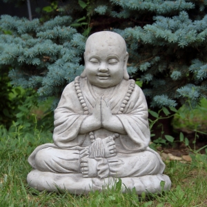 Zahradní socha Modlící Buddha 17kg