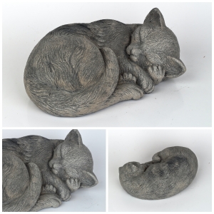 Zahradní soška betonová spící kočka