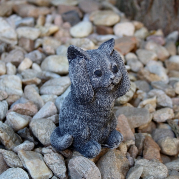 Zahradní soška kotě - zakryté uši