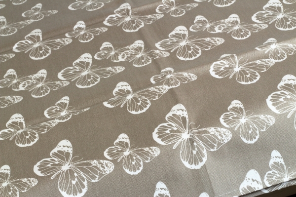 Zahradní ubrus omyvatelný motýli 170x140cm