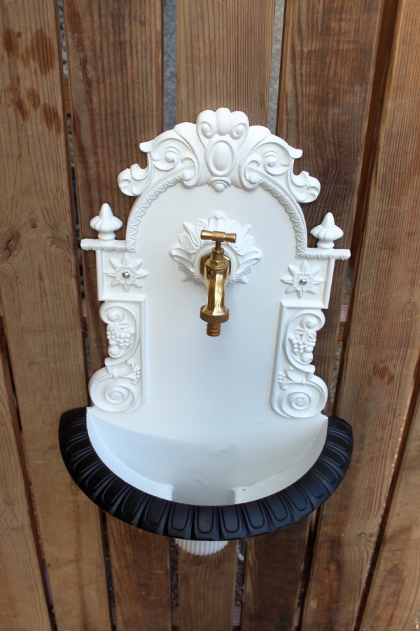 Zahradní umyvadlo na zeď 37x61x19cm