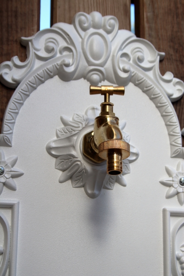 Zahradní umyvadlo na zeď 37x61x19cm