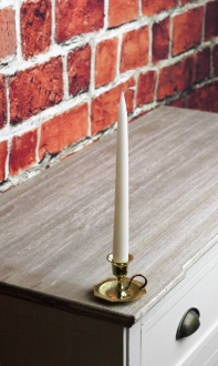 Zámecký svícen na jednu svíčku mosaz