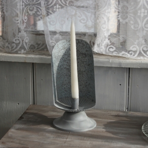 Zámecký vintage svícen 13x13x25cm