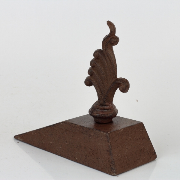 Zarážka dveří zdobená 15x6cm 