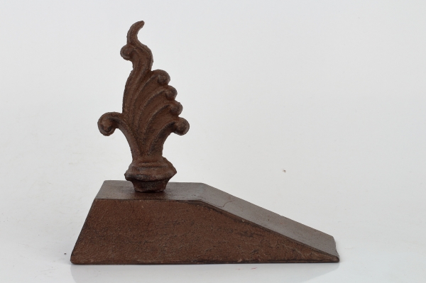 Zarážka dveří zdobená 15x6cm 