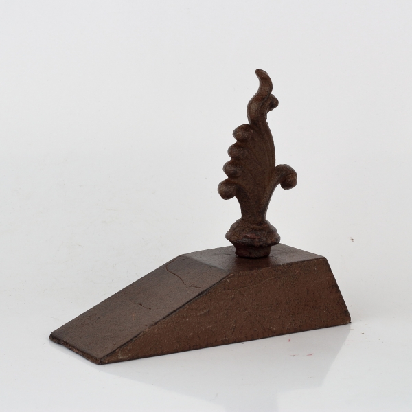 Zarážka dveří zdobená 15x6cm 