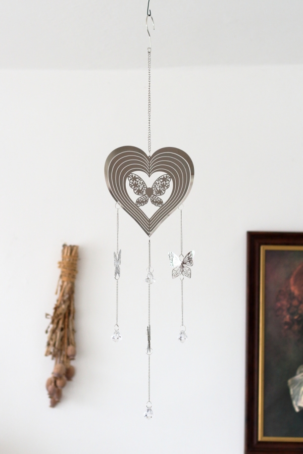 Závěsná dekorace do bytu motýl 52cm