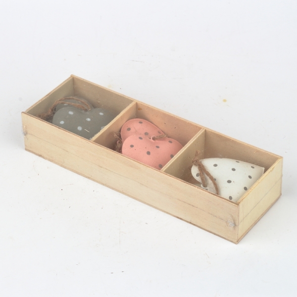 Závěsná dekorace kovové srdce s puntíky (box 6ks)