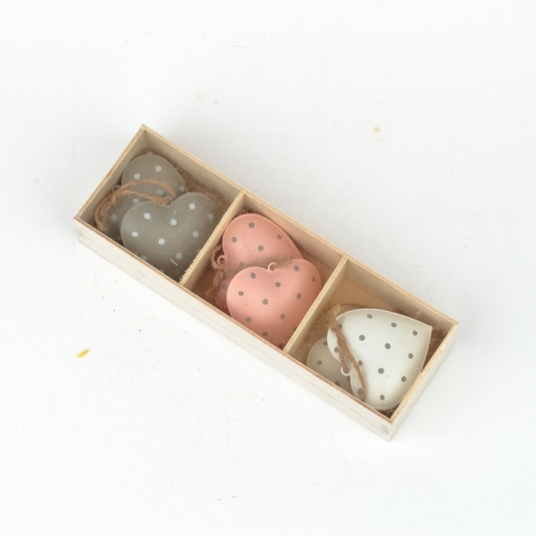 Závěsná dekorace kovové srdce s puntíky (box 6ks)