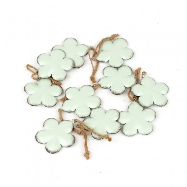 Závěsná kovová dekorace květina mint 5,5cm