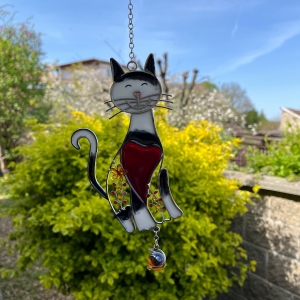 Závěsná skleněná dekorace do okna kočka 30cm typ2