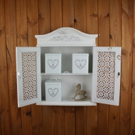 Závěsná skříňka s ornamenty 43×55×13cm