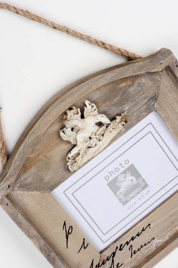 Závěsný foto rámeček na tři fotografie 58cm