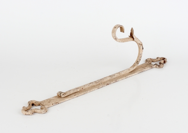 Zdobená kovová konzole na zeď 45cm