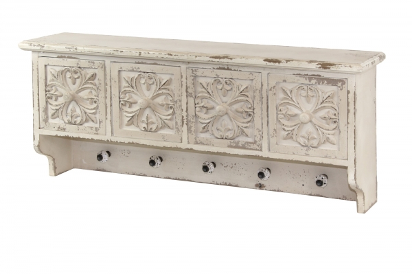 Zdobená polička s věšáky