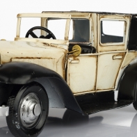 Železné retro autíčko bílé 9x7x23cm