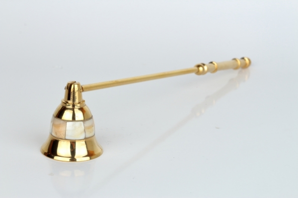 Zhášedlo na svíčku zlaté s perletí 28cm