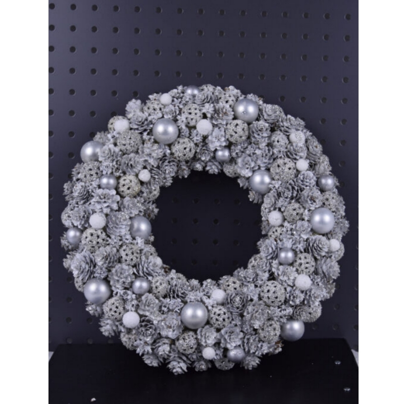 Zimní věnec na dveře 32cm