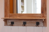 Zrcadlo s háčky v chalupářském stylu 51x70cm