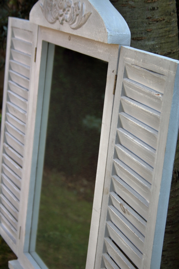 Zrcadlo s okenicemi 80x50cm