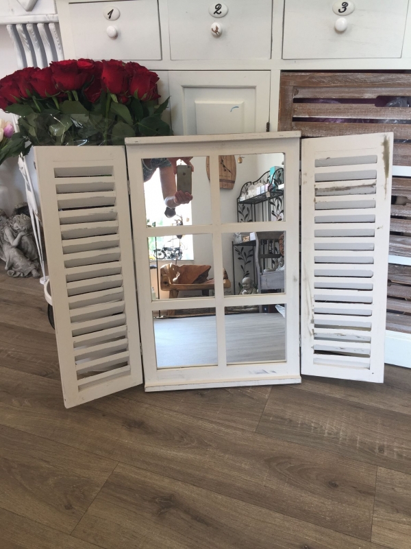 Zrcadlo s okenicemi bílé - VYŘAZENO