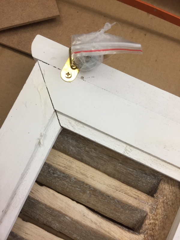 Zrcadlo s okenicemi VYŘAZENÉ 31x46cm