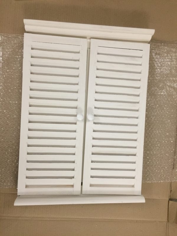 Zrcadlo s okenicemi - vyřazeno rozklíženo