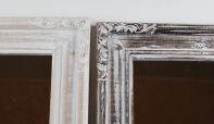 Zrcadlo s šedým rámem a zdobenými rohy 70x160cm