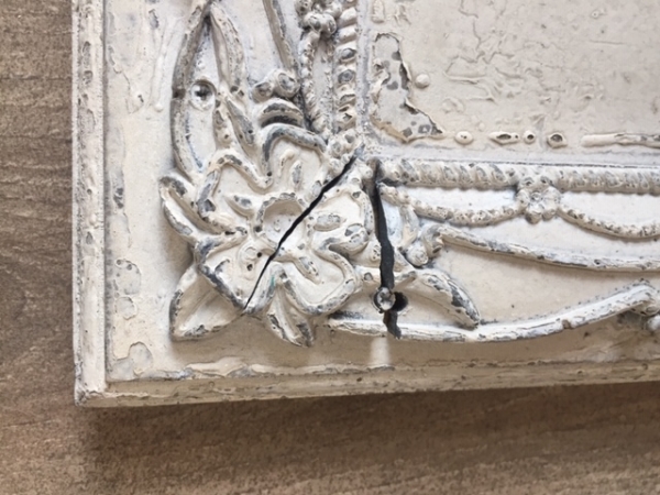 Zrcadlo ve tvaru srdce v rámu 48x60cm - vyřazeno