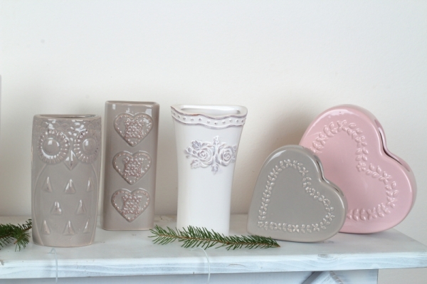 Zvlhčovač vzduchu na radiátor srdce hnědý 6,9x17x4cm