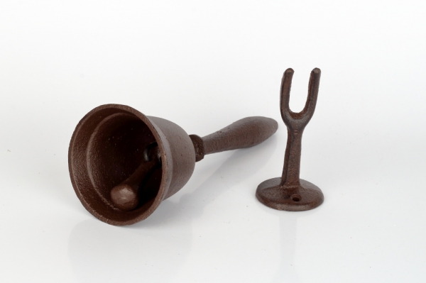 Zvonek na zeď litina 23cm